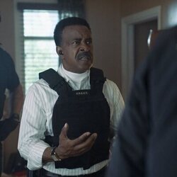 Tim Meadows en el 2x04 de 'Peacemaker'