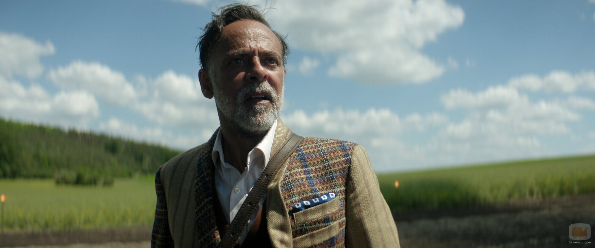 Alexander Siddig en 3x01 titulado 'Una canción por el fin de todo' de 'Fundación'