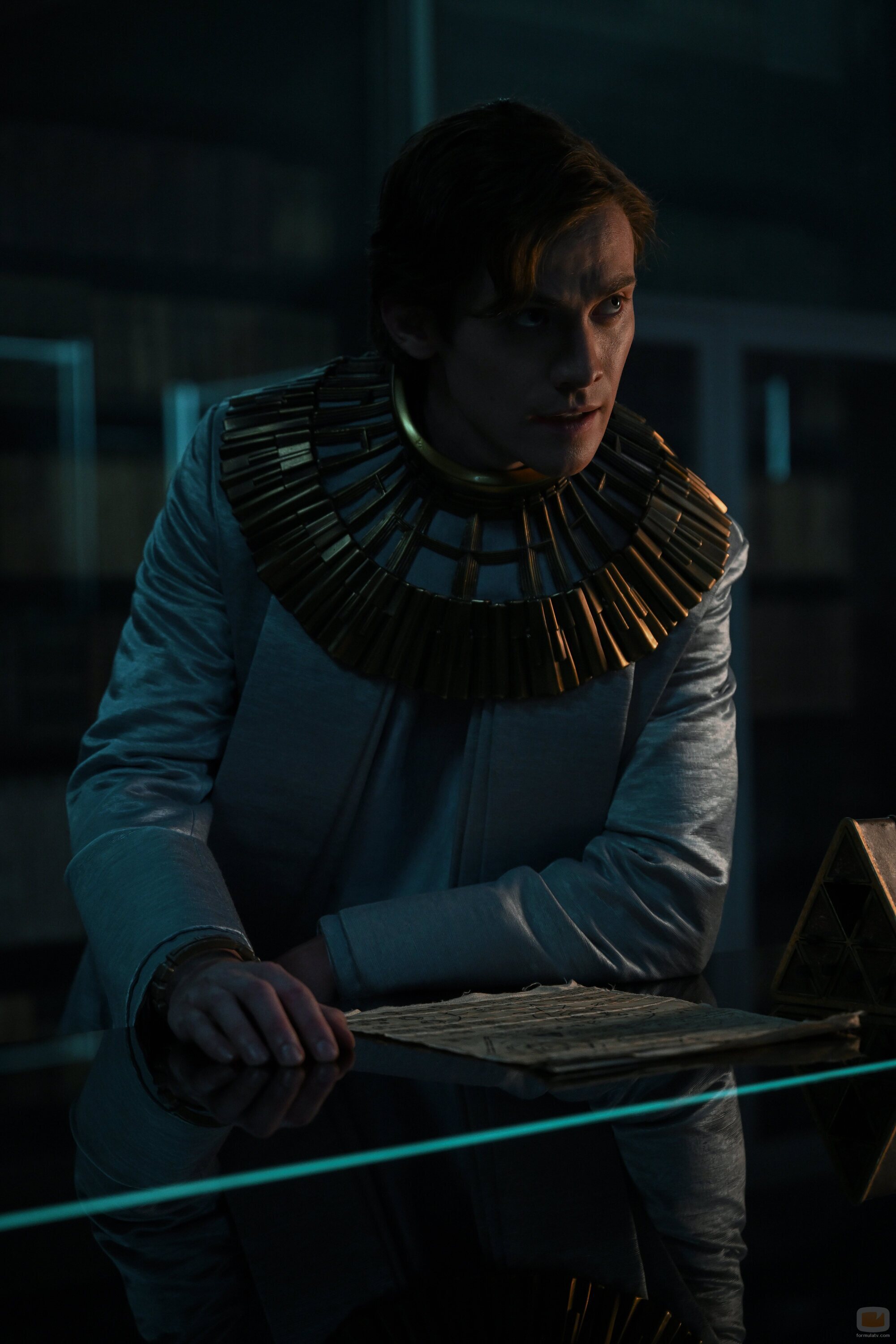 Cassian Bilton en 3x03 'Cuando un libro te encuentra' de 'Fundación'