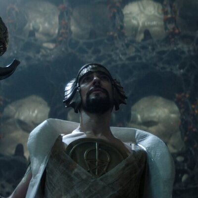 Blake Ritson en la temporada 3 y el capítulo 08 de 'Fundación'