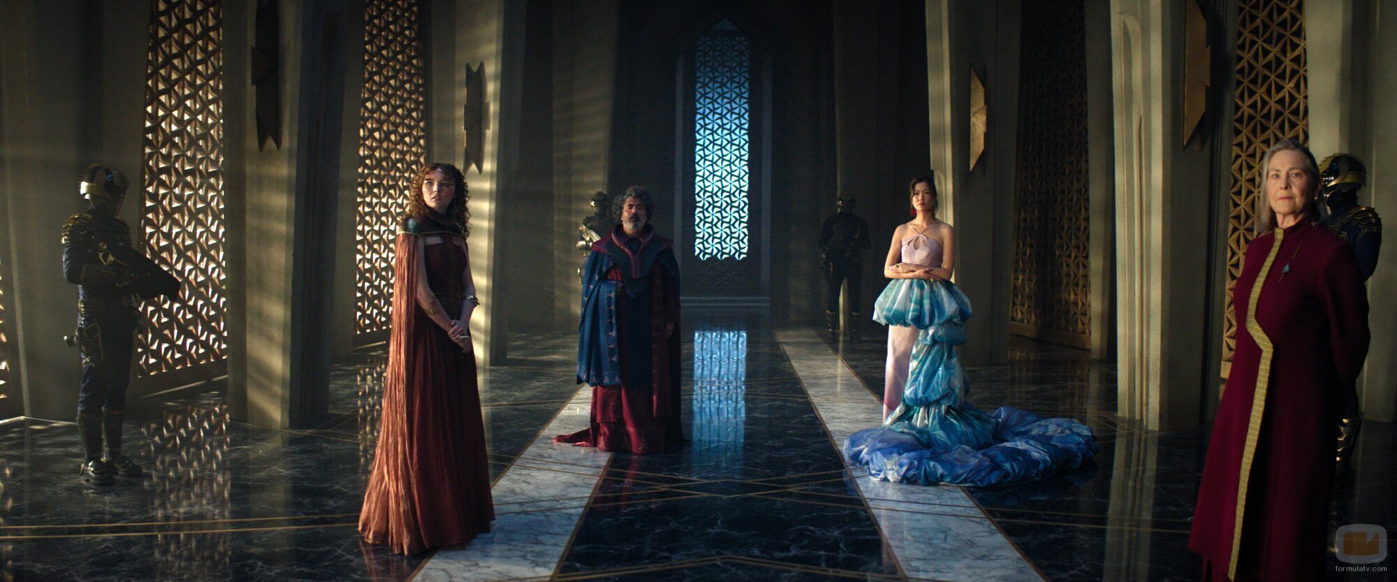 Cherry Jones en 3x09 titulado 'Los caminos que nos eligen' de 'Fundación'