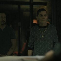 Chris Coy en Capítulo 2 titulado 'Los Black Rabbits' de 'Black Rabbit'