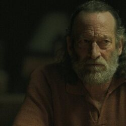 1x02 titulado 'Los Black Rabbits' de 'Black Rabbit'