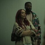 Sope Dirisu y Cleopatra Coleman en 1x03 titulado 'Piel con piel' de 'Black Rabbit'