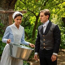 Andrea Del Río y Enrique Fortún en el 4x190 de 'La promesa'