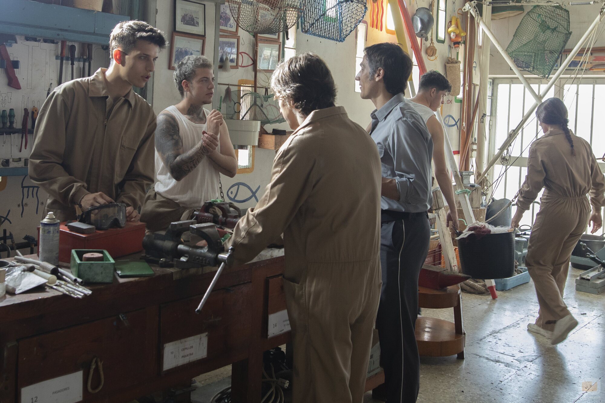 Pablo Louazel y Dani Marrero en 1x02 'Saray' de 'Mar afuera'