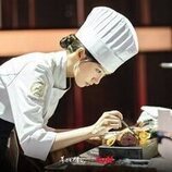 Im Yoon-ah en 'Primer plato: bibimbap con gochujang y mantequilla' de '??? ??'