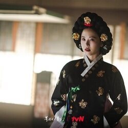 Kang Han-na en el 1x01 de '??? ??'