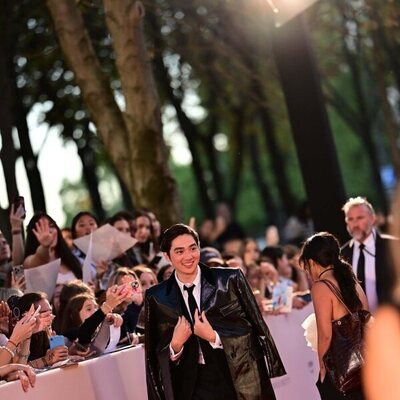 Sean Kaufman en Première del final de 'El verano que me enamoré' en París