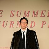 Sean Kaufman en el evento de Première del final de 'El verano que me enamoré' en París