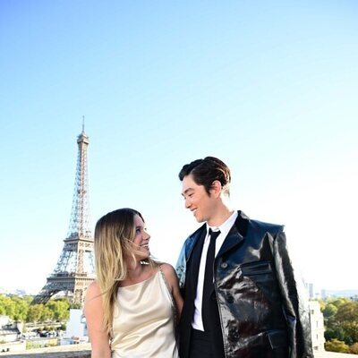 Rain Spencer y Sean Kaufman en París, Francia: Première del final de 'El verano que me enamoré' en París