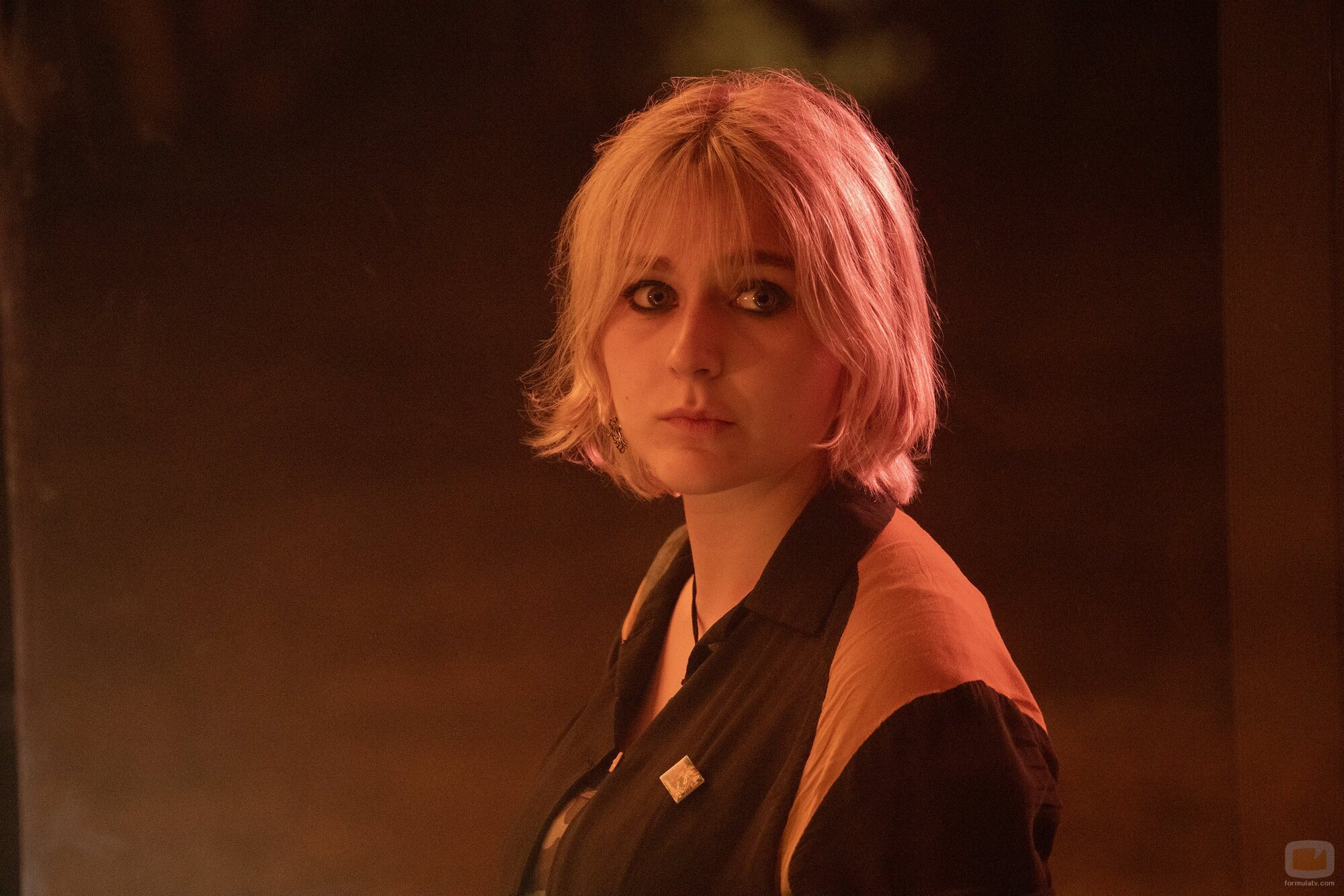 Alyvia Alyn Lind en 1x01 'Tall Pines' de 'Incontrolables'