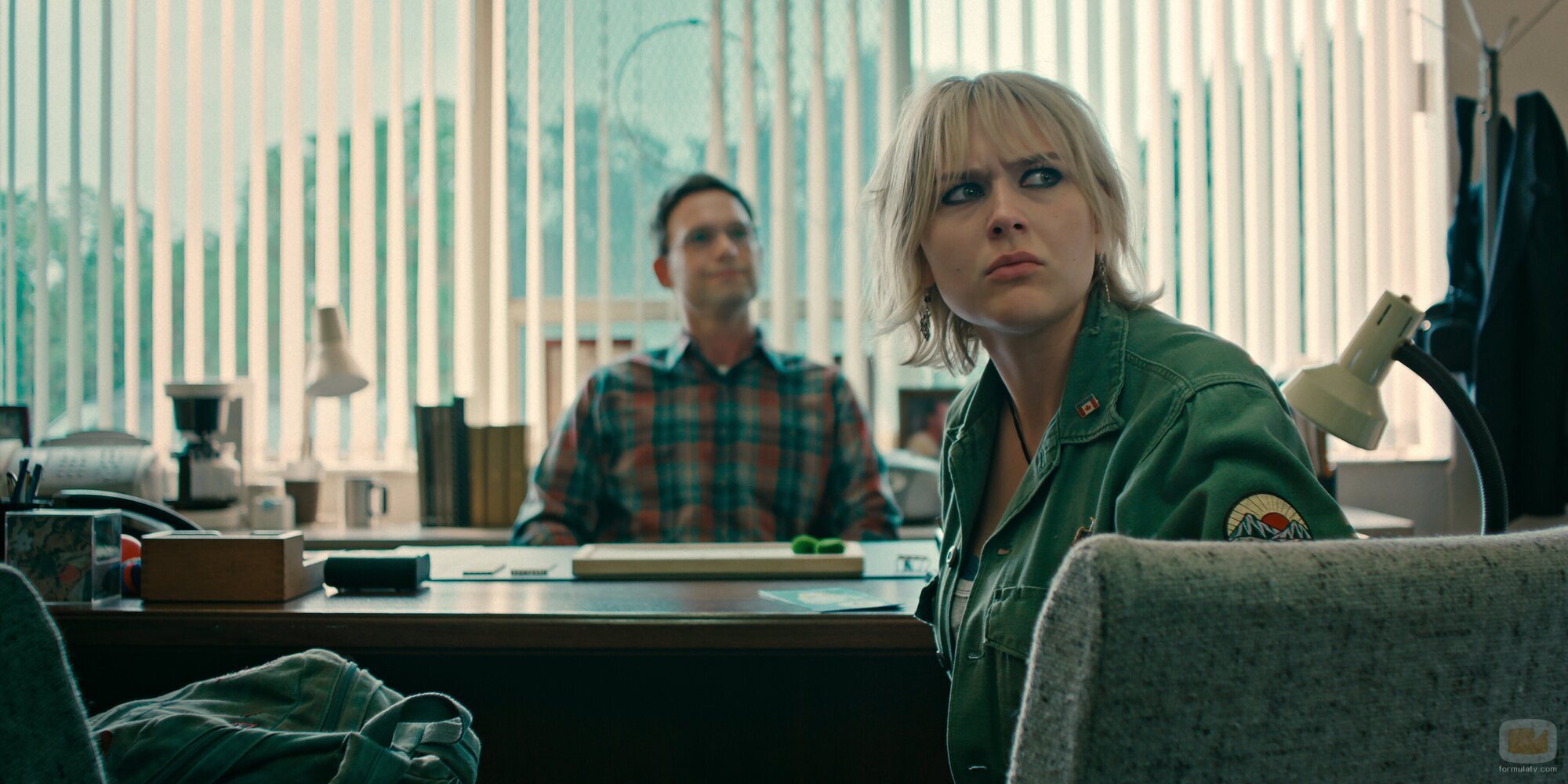 Imagen de Alyvia Alyn Lind en 1x01 'Tall Pines' de 'Incontrolables'