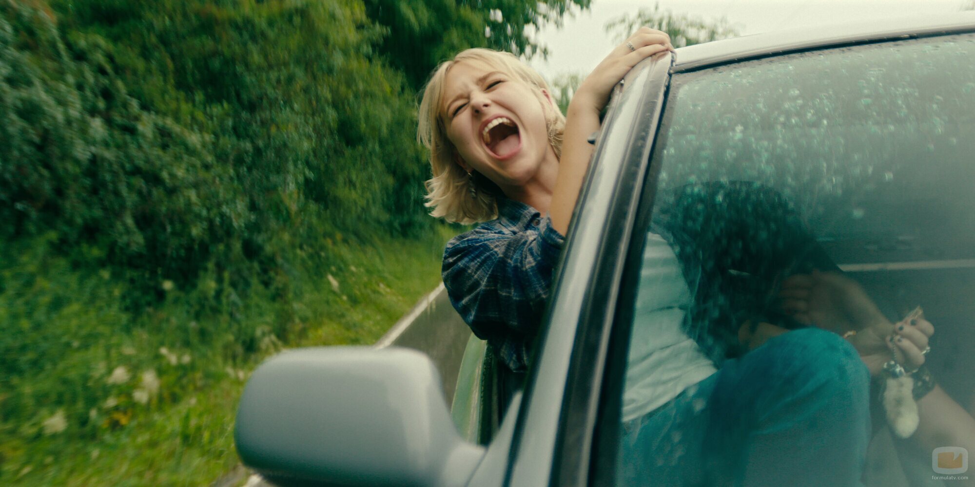 Alyvia Alyn Lind en el 1x02 de 'Wayward'