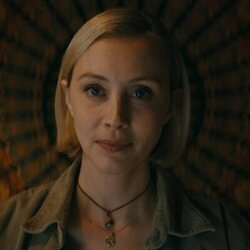 Sarah Gadon en el 1x07 de 'Wayward'