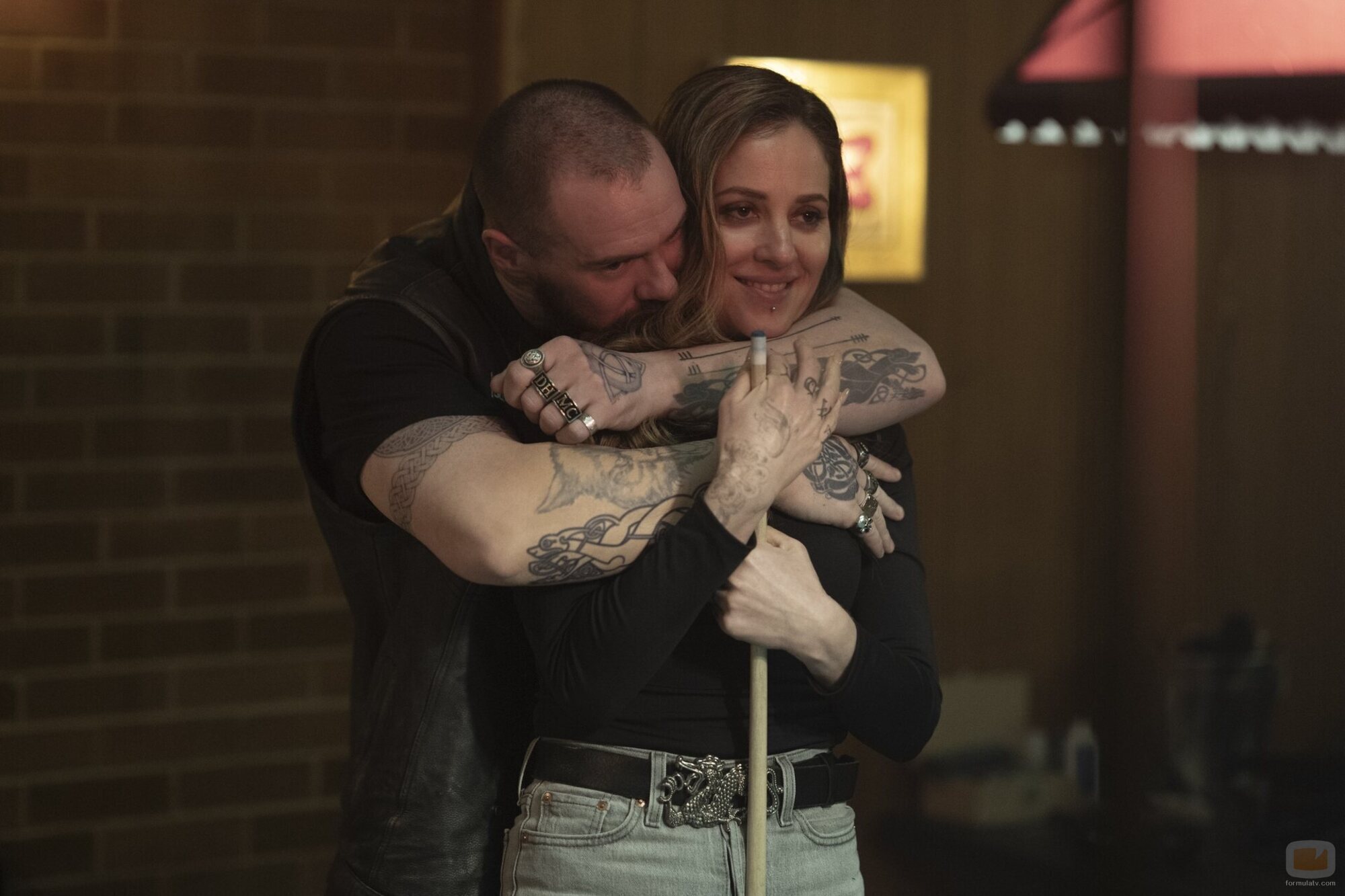 Margarita Levieva y Sam Keeley en 1x03 'Nadie es Más Fuerte que el Perdón' de 'Task'