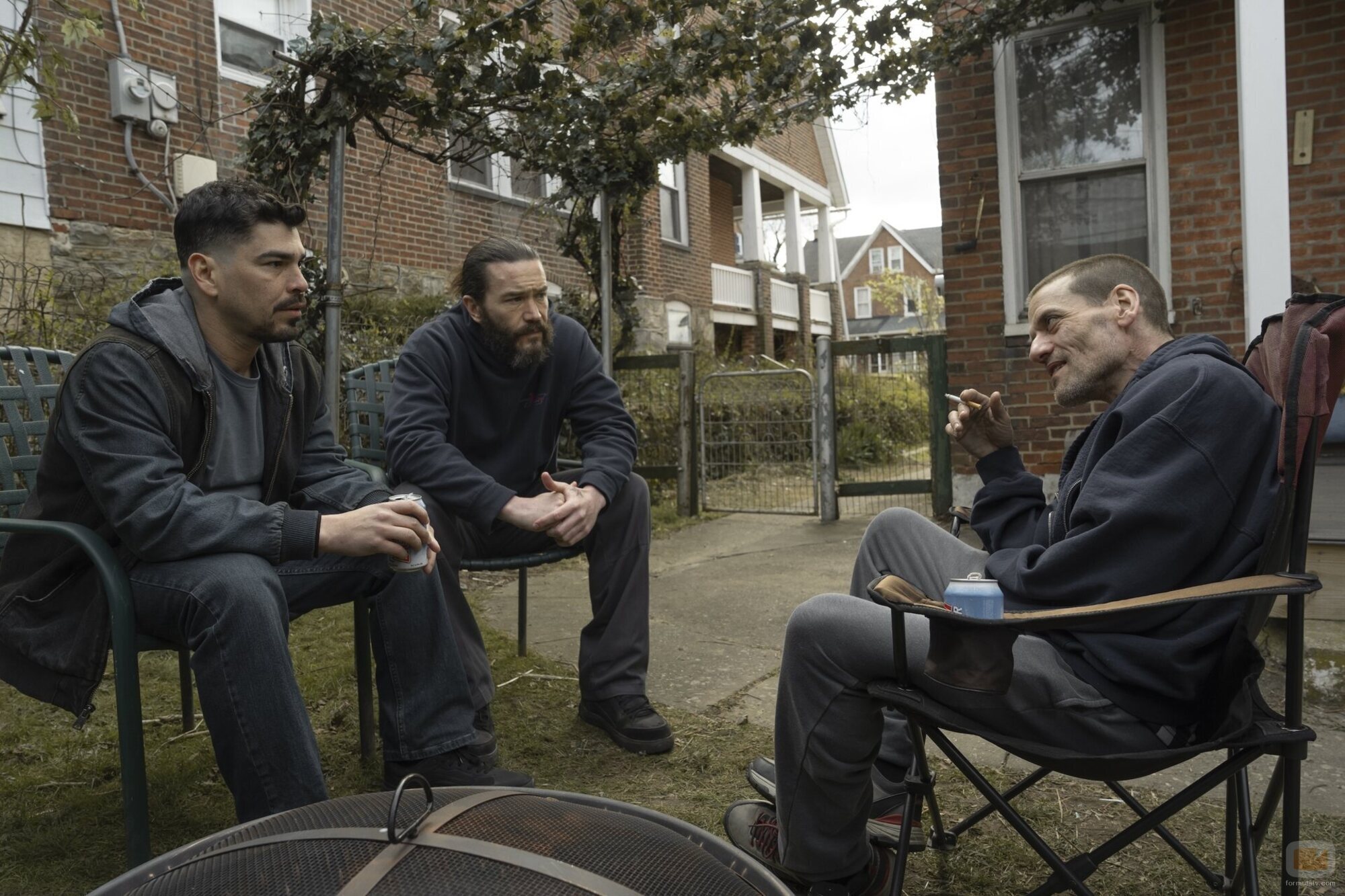 Raúl Castillo y Tom Pelphrey en 1x03 'Nadie es Más Fuerte que el Perdón' de 'Task'