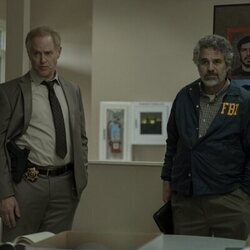 Mark Ruffalo y Raphael Sbarge en 1x04 'Todos los Caminos' de 'Task'