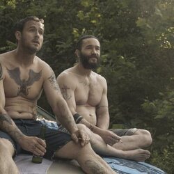 Tom Pelphrey y Jack Kesy en 1x04 'Todos los Caminos' de 'Task'