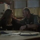 Margarita Levieva y Jamie McShane en el 1x04 de 'Task'