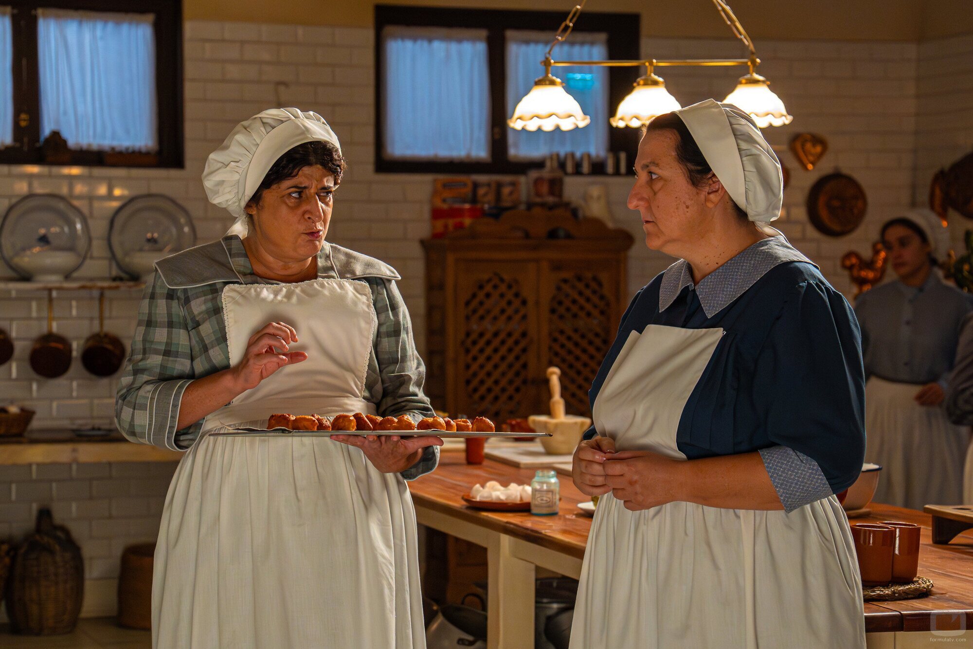 Teresa Quintero y Carmen Flores en el 4x197 de 'La Promesa'