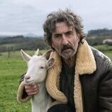 Luis Zahera en el 1x01 de 'Animal salvaje'