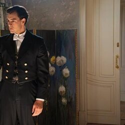 Isabel Serrano y Xavi Lock en 4x203 titulado 'Viernes 10 de octubre de 2025' de 'La promesa'