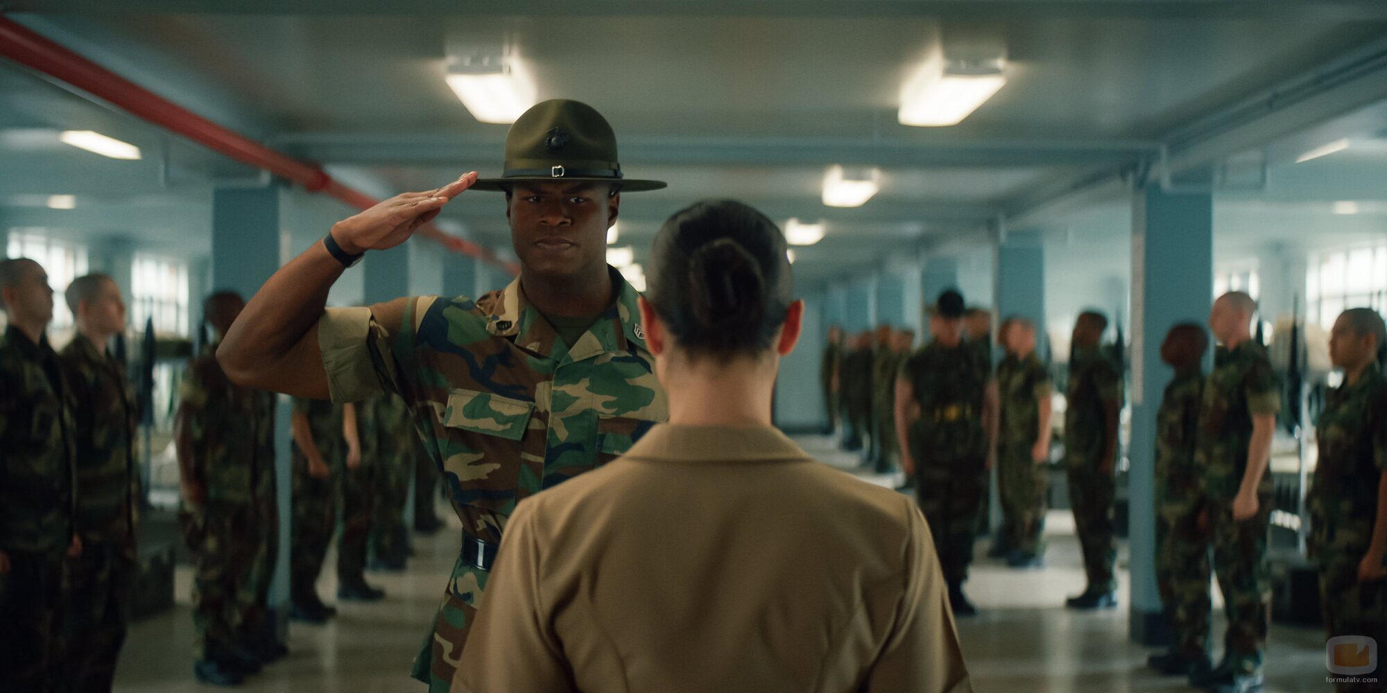 Cedrick Cooper en Capítulo 1 titulado 'The Pink Marine' de 'Reclutas'