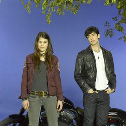 Lindsey Shaw y Ethan Peck son Kat y Patrick