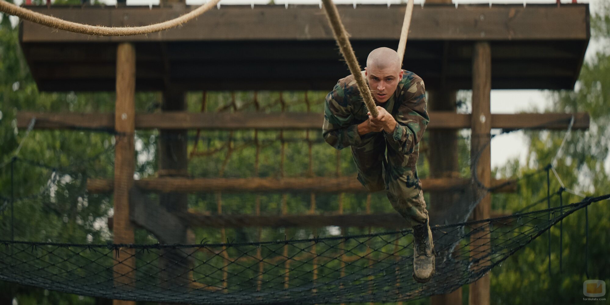 Miles Heizer en Capítulo 3 titulado 'El circuito de la confianza' de 'Reclutas'