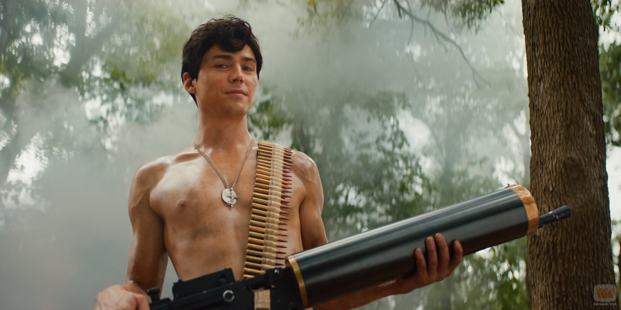 Miles Heizer en el 1x03 de 'Reclutas'