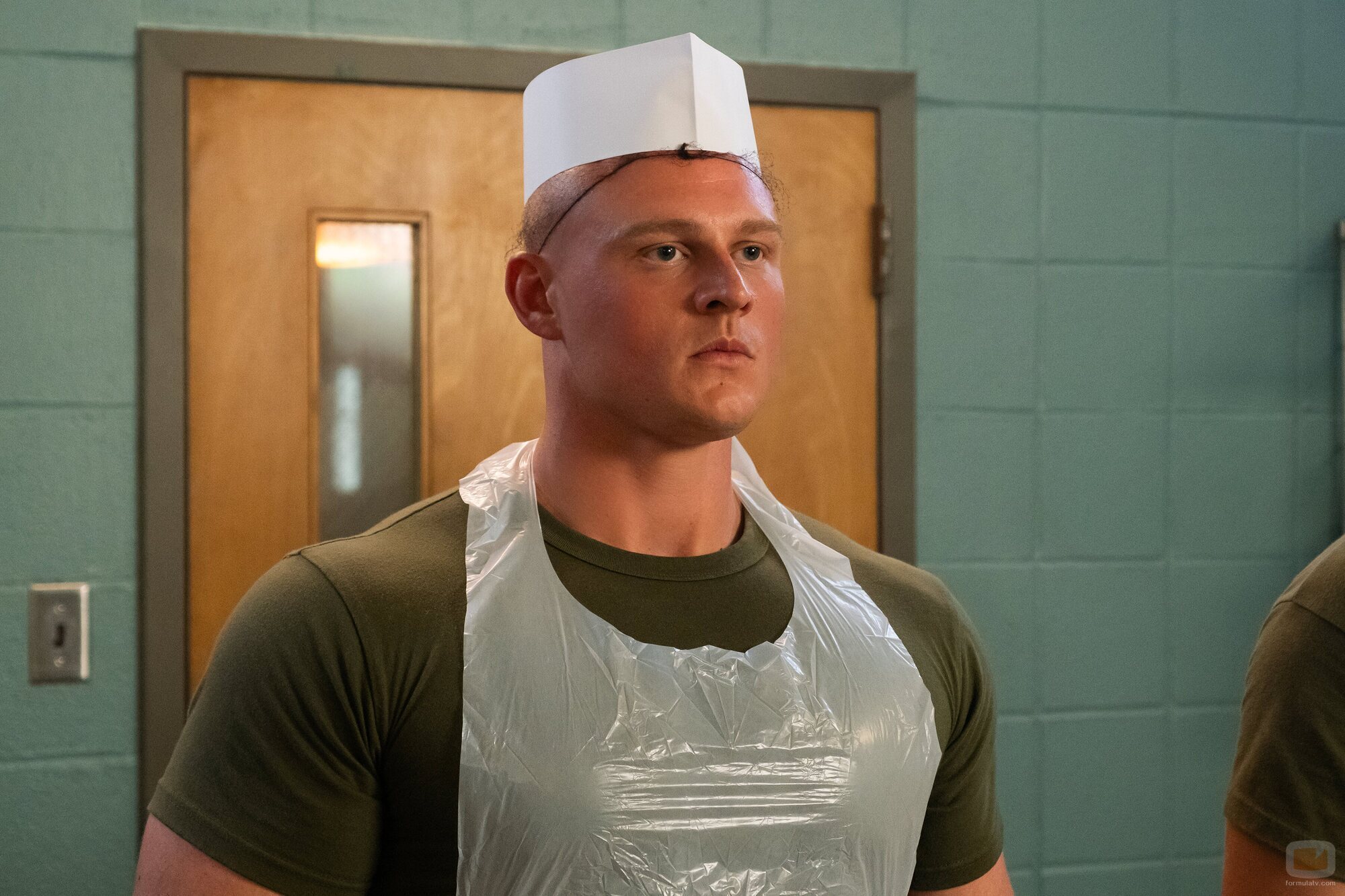 Brandon Tyler Moore en 1x06 titulado 'Lo que nos pesa' de 'Reclutas'