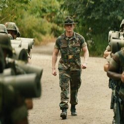 Nicholas Logan en el 1x06 de 'Boots'