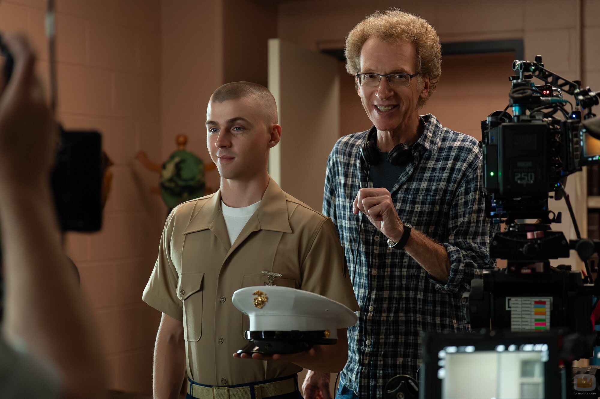 Miles Heizer en el 1x08 de 'Reclutas'