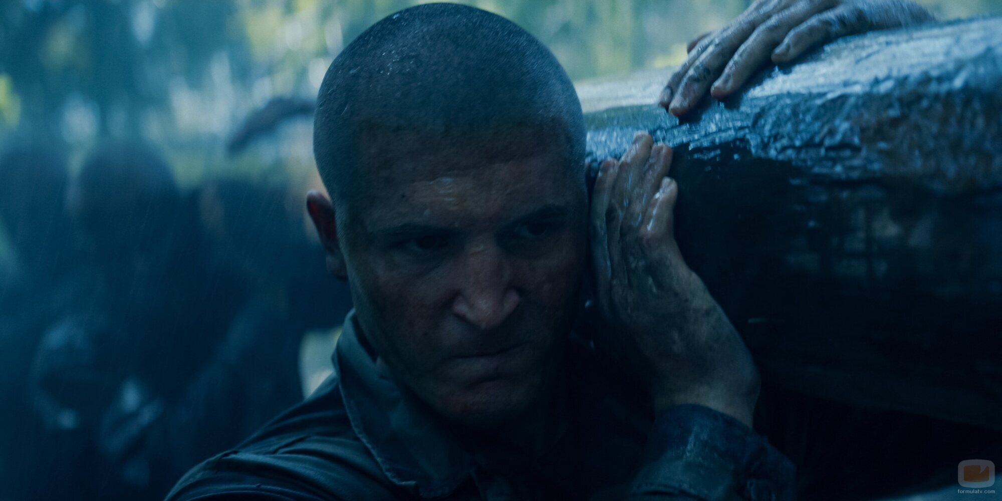 Kieron Moore en 1x08 titulado 'La prueba de fuego' de 'Reclutas'