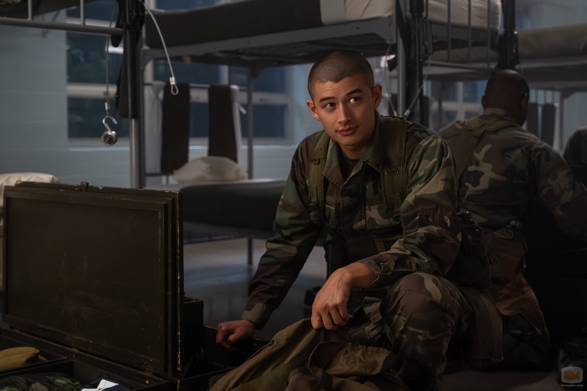 Still de Liam Oh en 1x08 'La prueba de fuego' de 'Reclutas'