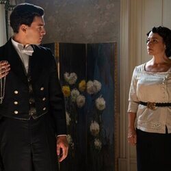 Isabel Serrano y Xavi Lock en Capítulo 204 titulado 'Lunes 13 de octubre de 2025' de 'La promesa'