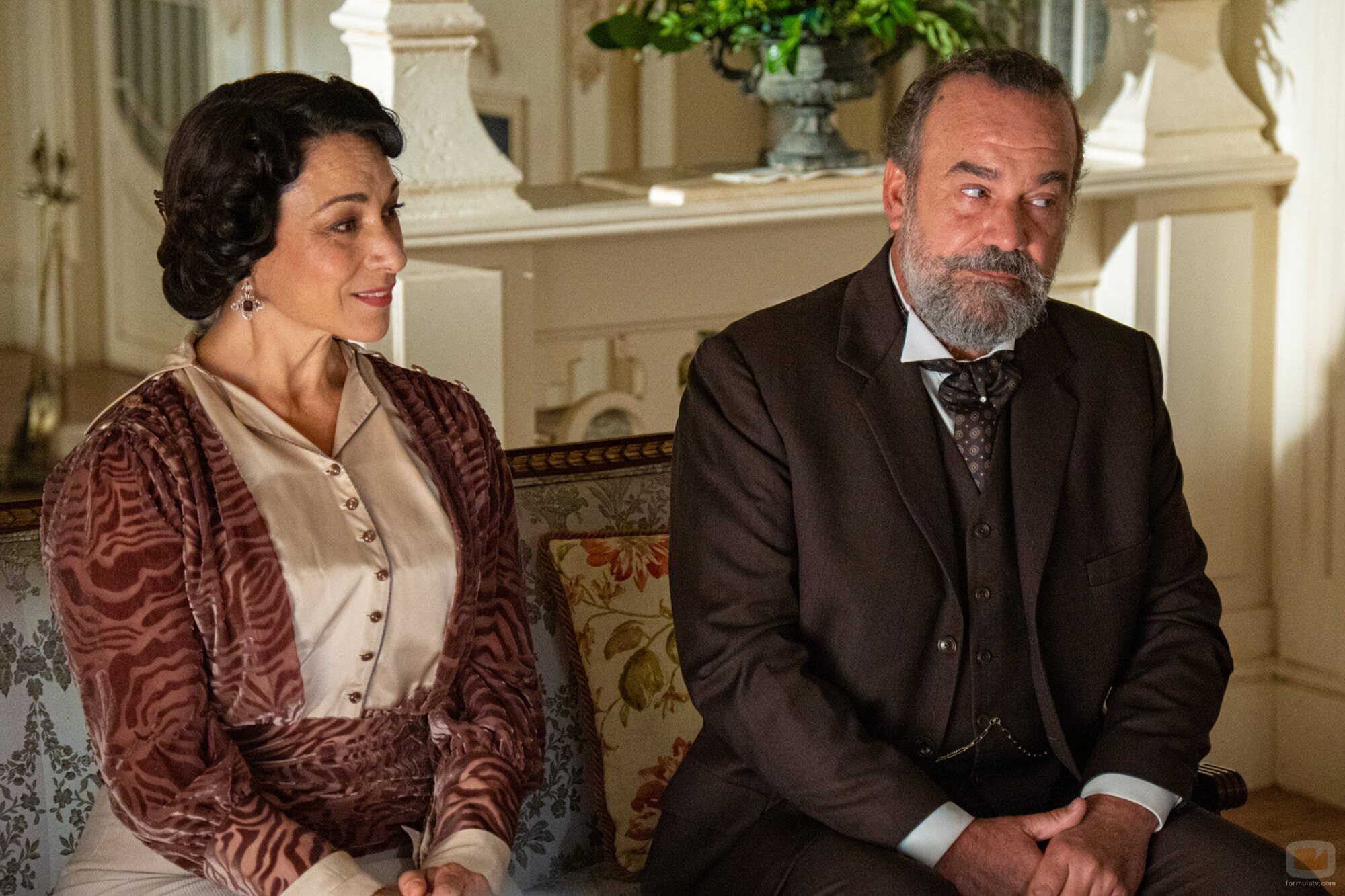 Isabel Serrano y Manuel Regueiro en el 4x205 de 'La Promesa'