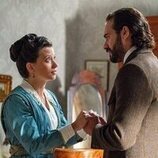 Amparo Piñero y Ibrahim Al Shami J. en el 4x206 de 'La promesa'