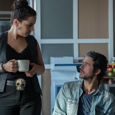 Diego Martín y Marta Megías en el 1x01 de 'Sin gluten'