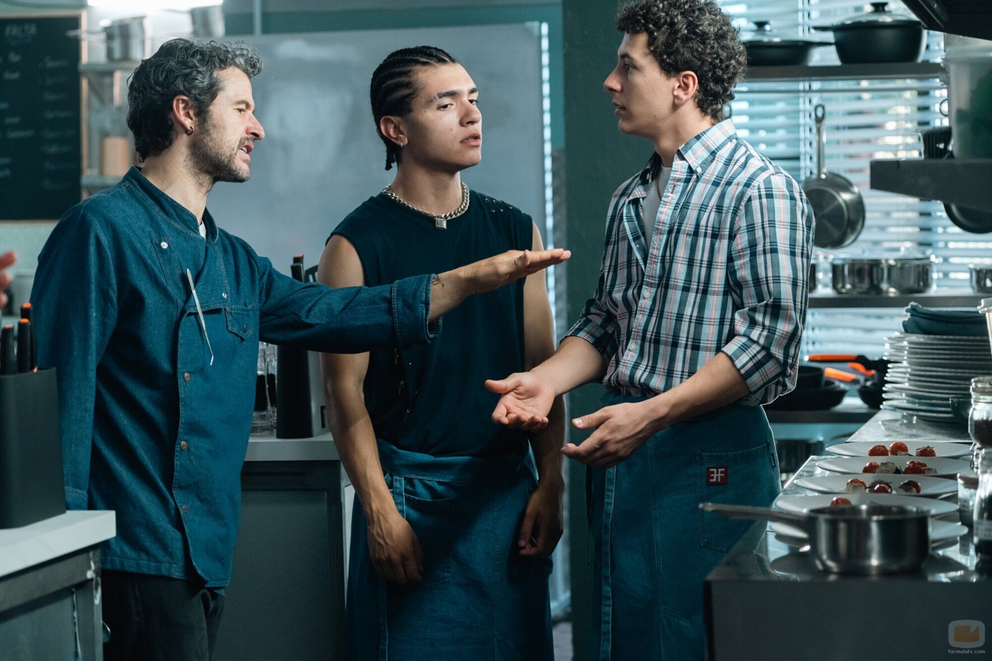 1x02 titulado 'Arroz mar y montaña con sepia, secreto ibérico y piparras' de 'Sin gluten'