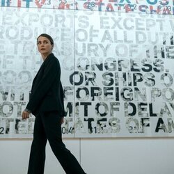 Keri Russell en el 3x01 de 'La diplomática'