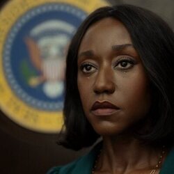 Nana Mensah en 'Cuando llama un extraño' de 'The Diplomat'