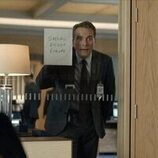 Rufus Sewell en 3x02 titulado 'El último baile en el Club de campo' de 'La diplomática'