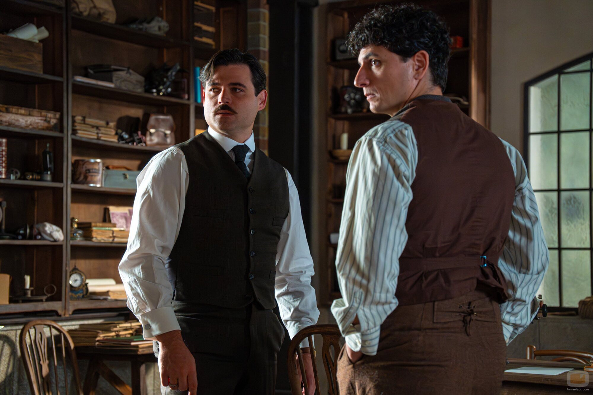 Arturo García Sancho y Álvaro Quintana en 4x211 titulado 'Miércoles 22 de octubre de 2025' de 'La promesa'