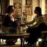 Isabel Serrano y Marta Costa en Capítulo 211 titulado 'Miércoles 22 de octubre de 2025' de 'La promesa'