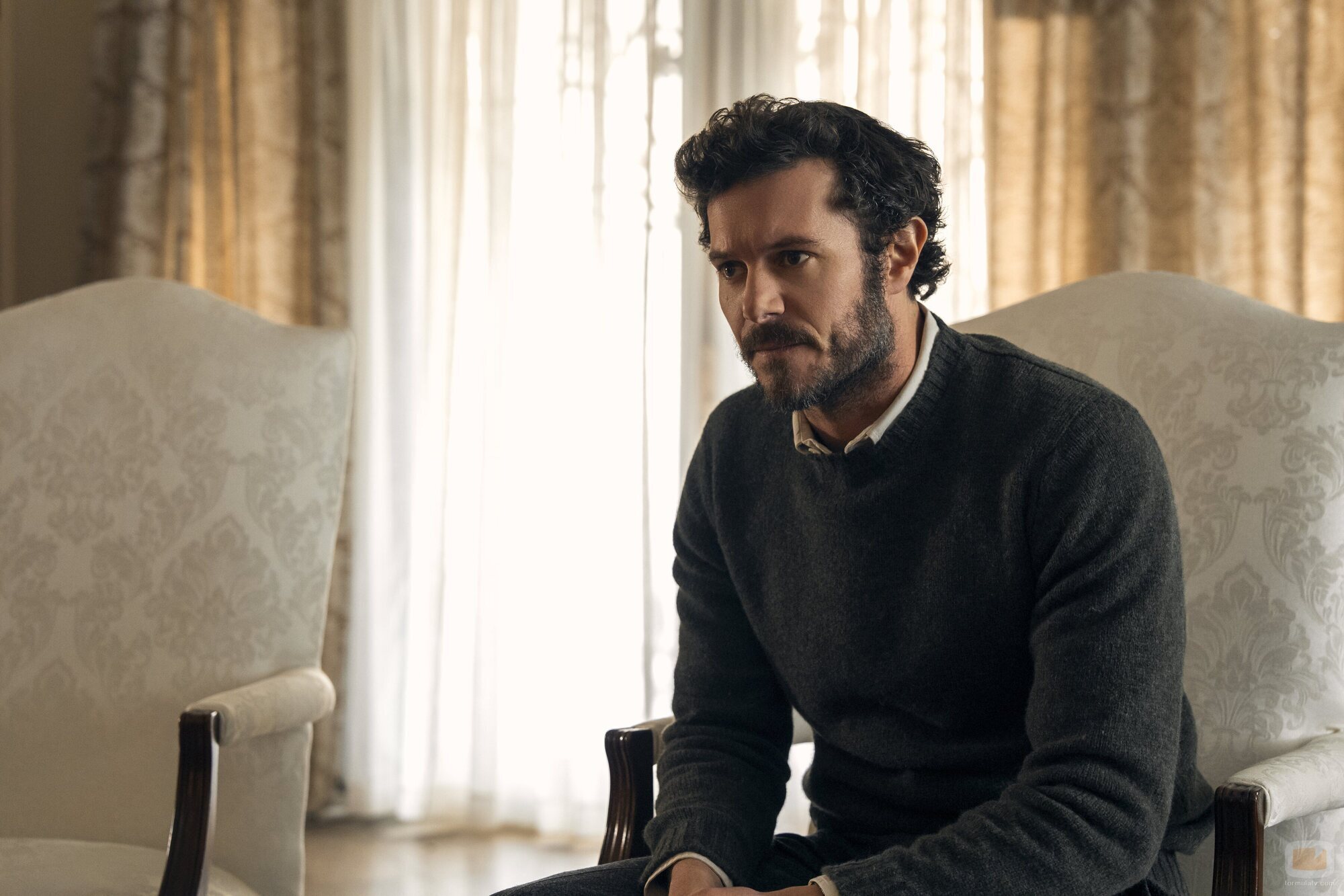Adam Brody en 'La primera cena' de 'Nobody Wants This'