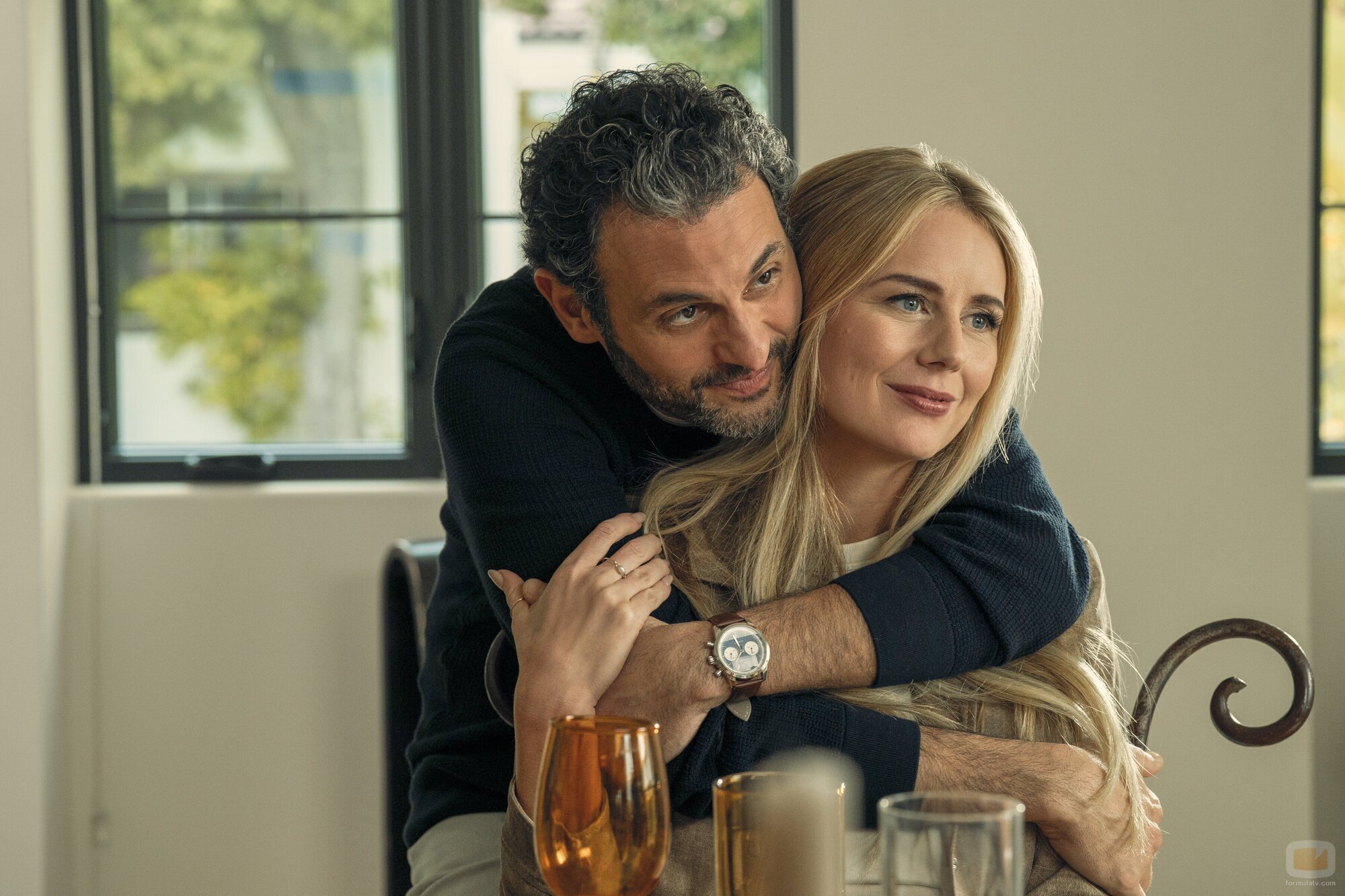 Justine Lupe y Arian Moayed en 2x03 'El psicólogo inmoral' de 'Nadie quiere esto'