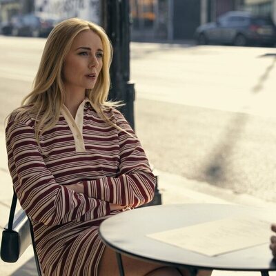Justine Lupe en el 2x03 de 'Nadie quiere esto'