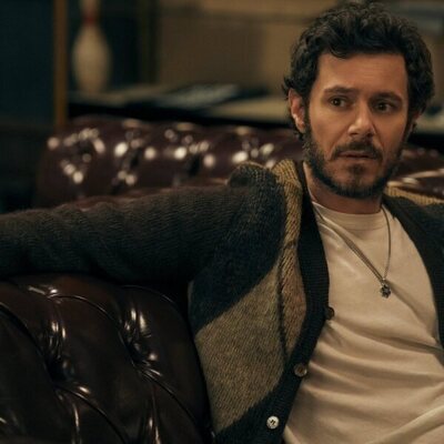 Adam Brody en 'Abby Granizados' de 'Nadie quiere esto'
